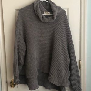 Boutique Super Soft Sweater size M